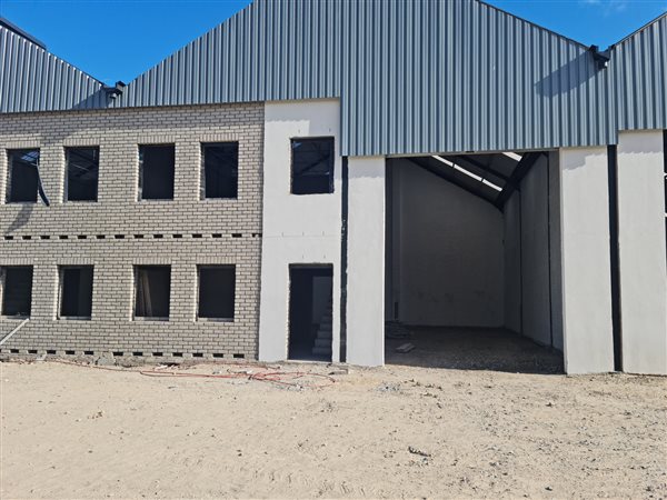 207  m² Industrial space in Firgrove