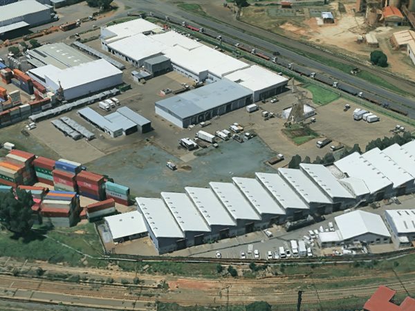 366 m² Industrial space 366 m² Industrial space