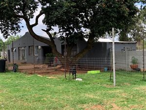 2.7 ha Farm in Petit