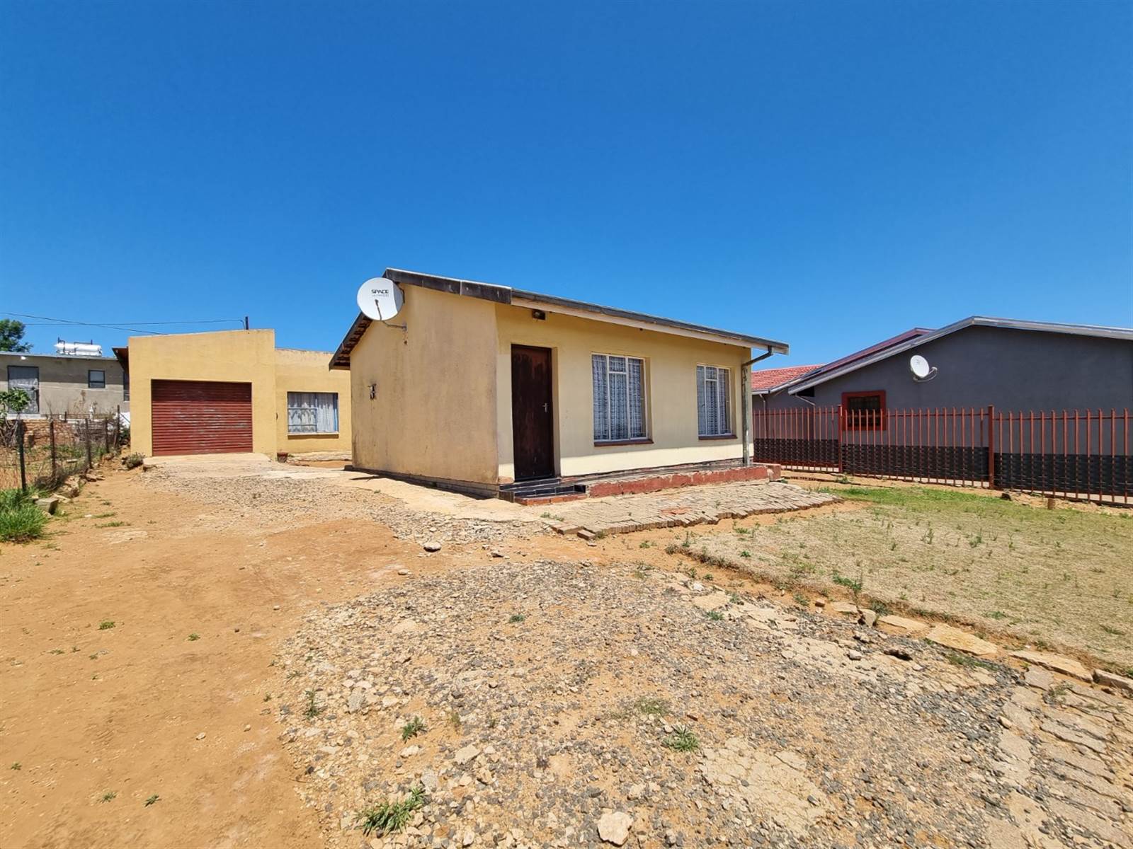 2 Bed House in Harrismith photo number 1