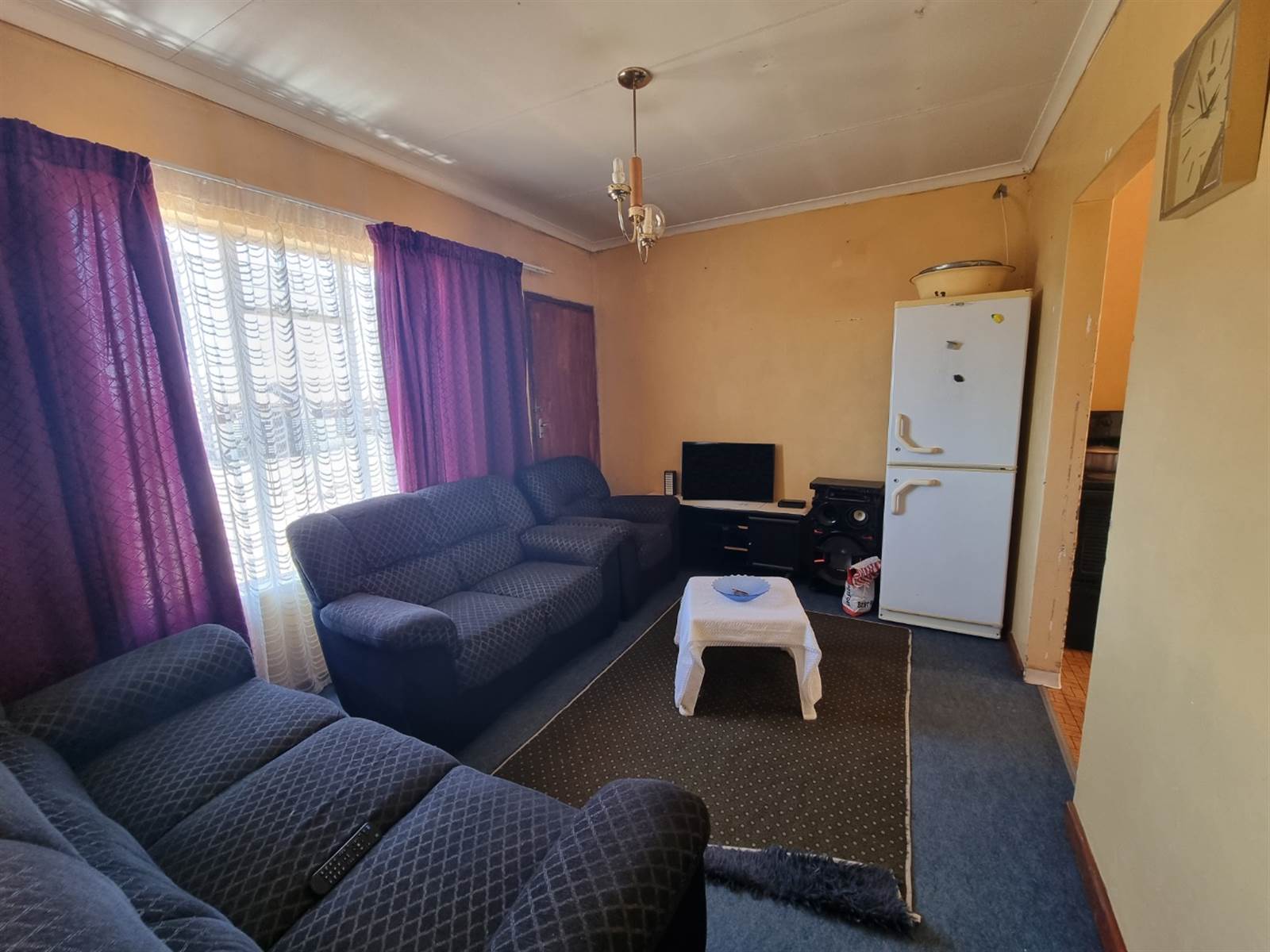 2 Bed House in Harrismith photo number 3