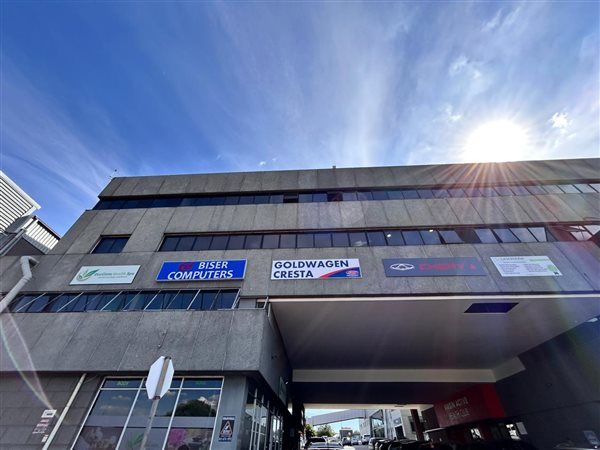 83  m² Commercial space in Cresta