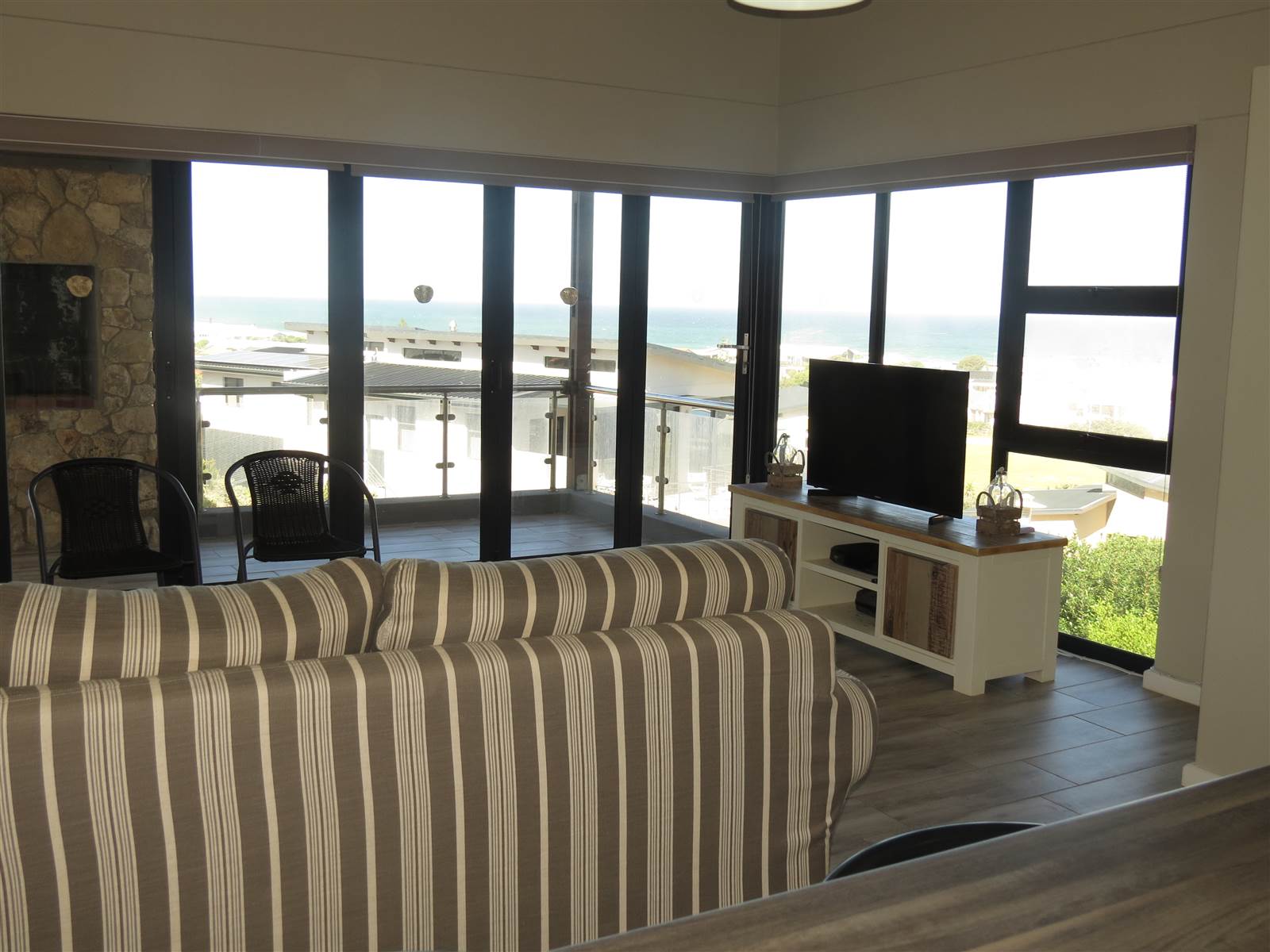 3 Bed House in Stilbaai photo number 30