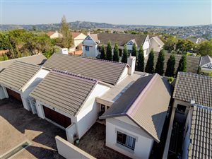 3 Bed Duplex in Rietvlei Heights Country Estate