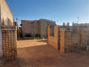2 Bed House in Ivory Park