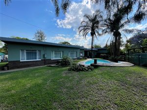 4 Bed House in Hutten Heights