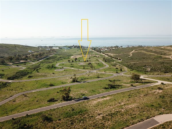 476 m² Land available in St Helena Views
