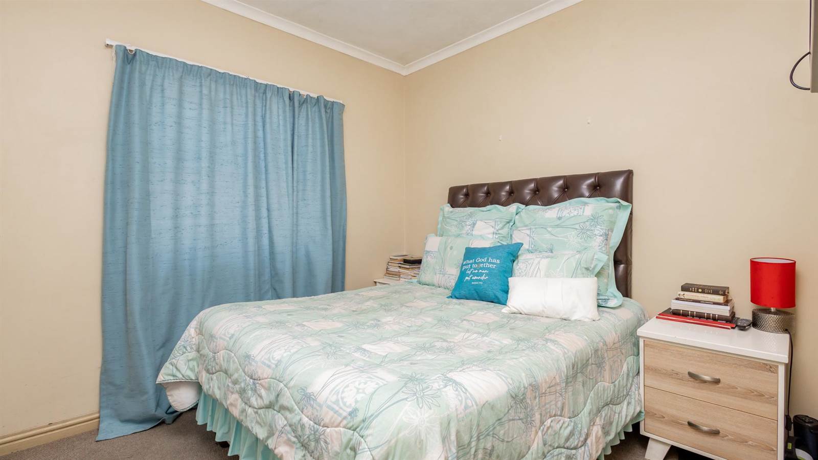 3 Bed Townhouse in Protea Heights photo number 11