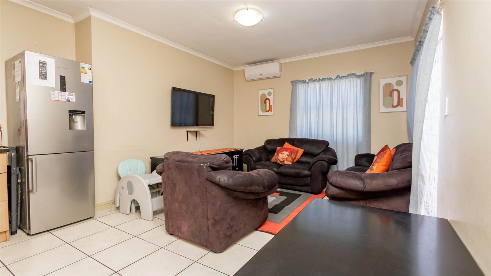 3 Bed Townhouse in Protea Heights photo number 9