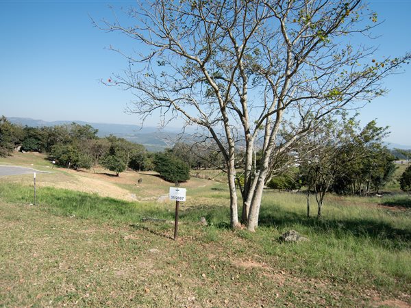 1 438 m² Land