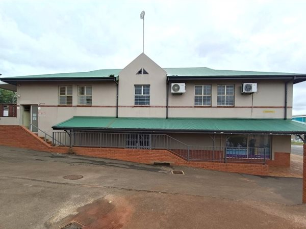 142  m² Commercial space in Empangeni Central