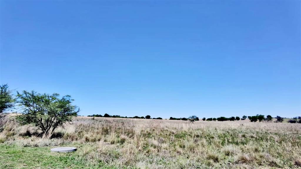630 m² Land available in Parys Golf Estate photo number 2