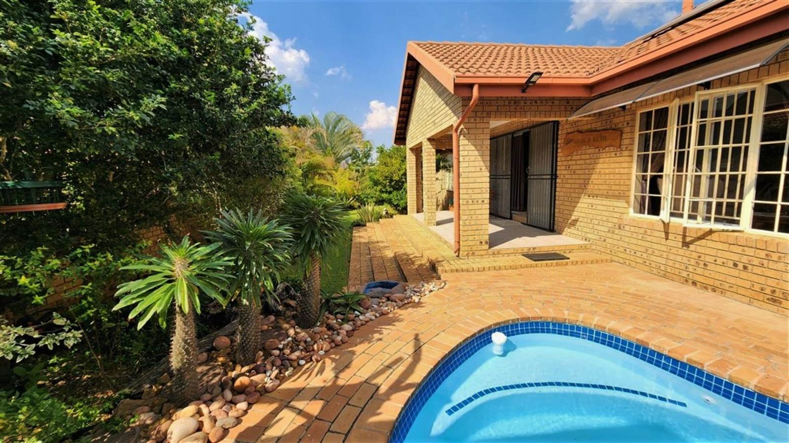 2 Bed House in Modimolle photo number 2