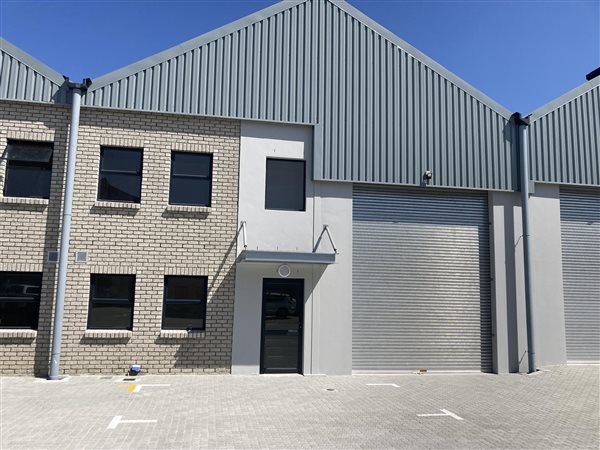 209  m² Industrial space