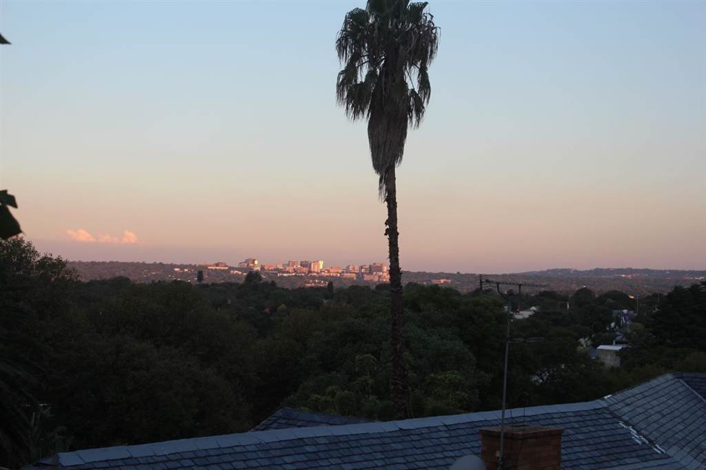 1307 m² Land available in Northcliff photo number 17