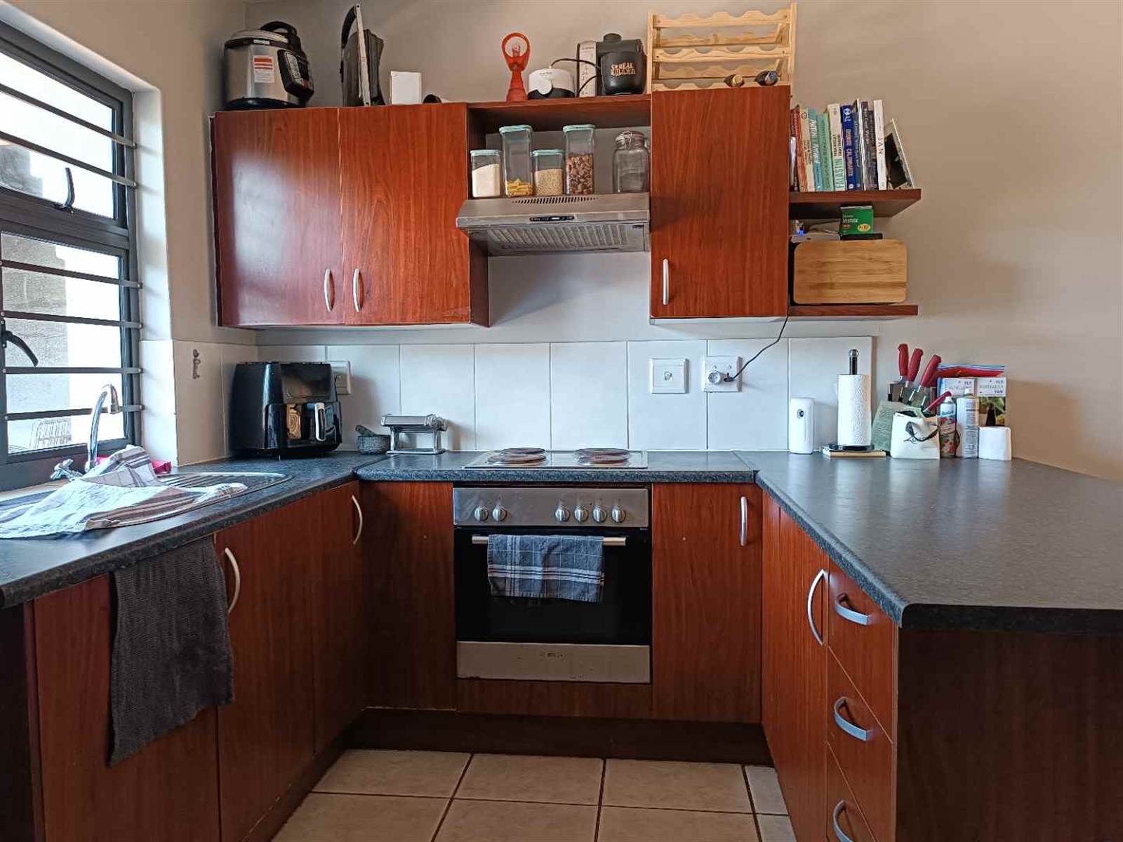 2 Bed Townhouse in Muizenberg photo number 10