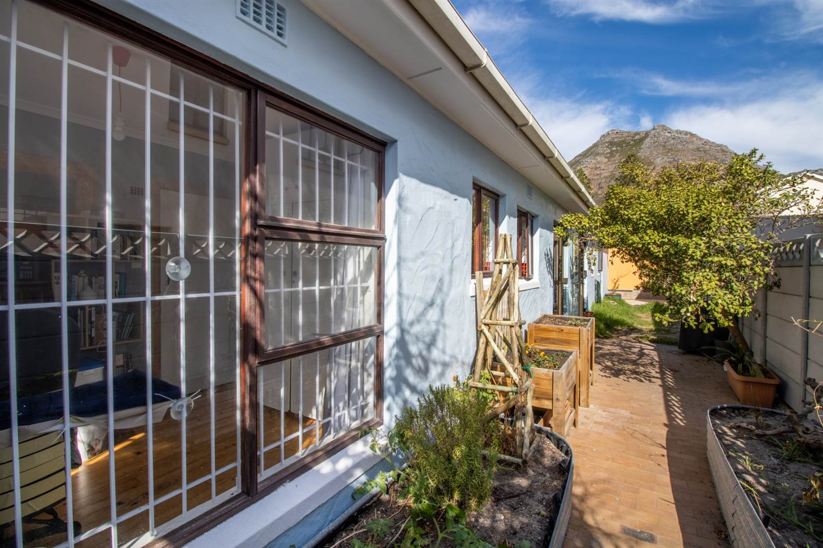 3 Bed House in Muizenberg photo number 22