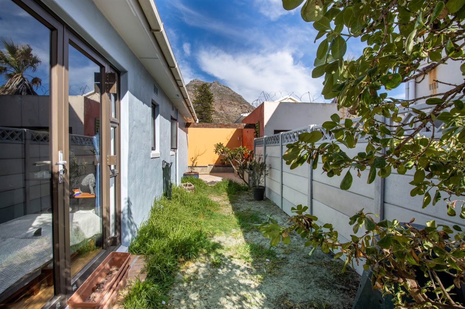 3 Bed House in Muizenberg photo number 30