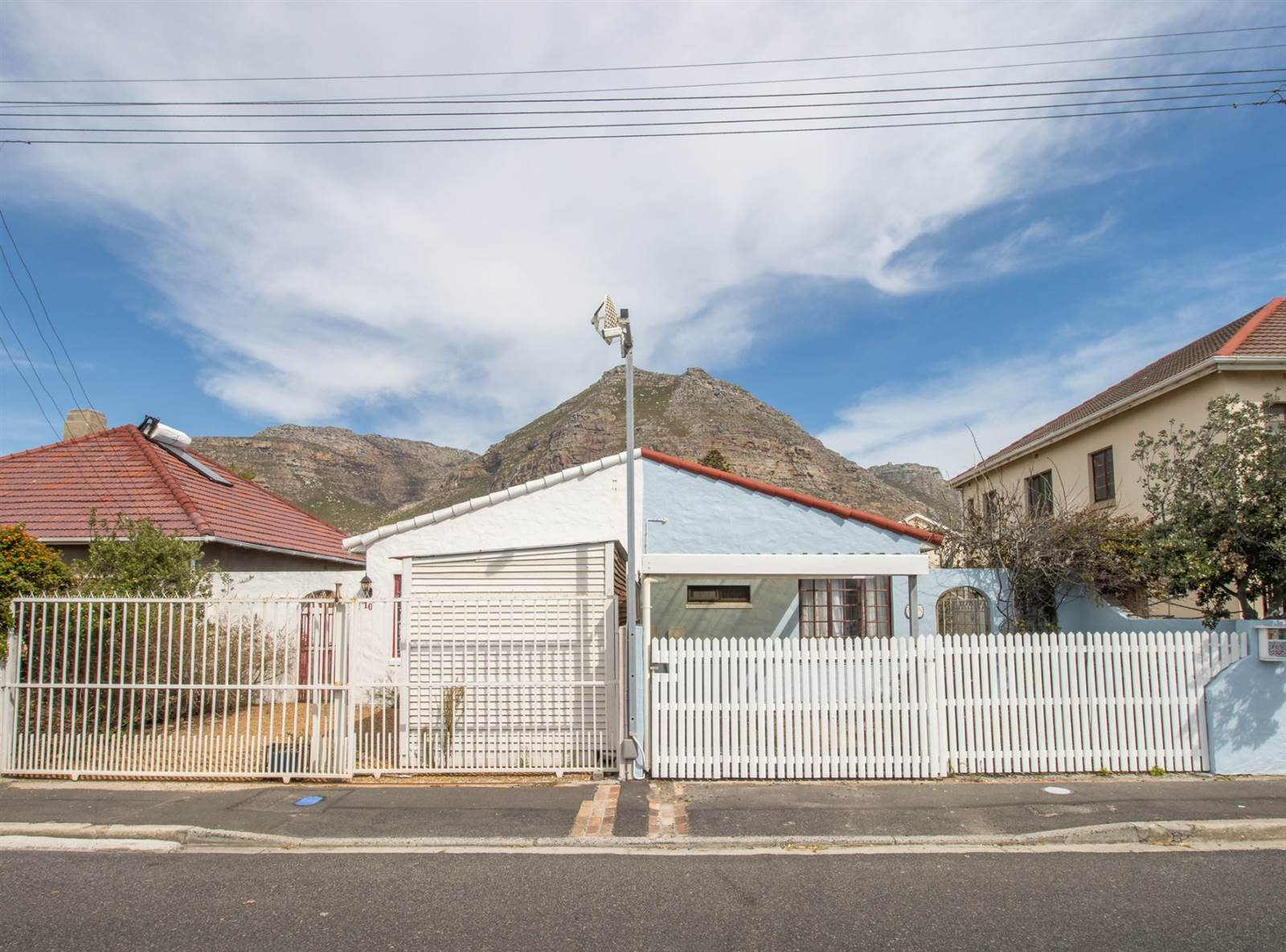 3 Bed House in Muizenberg photo number 29