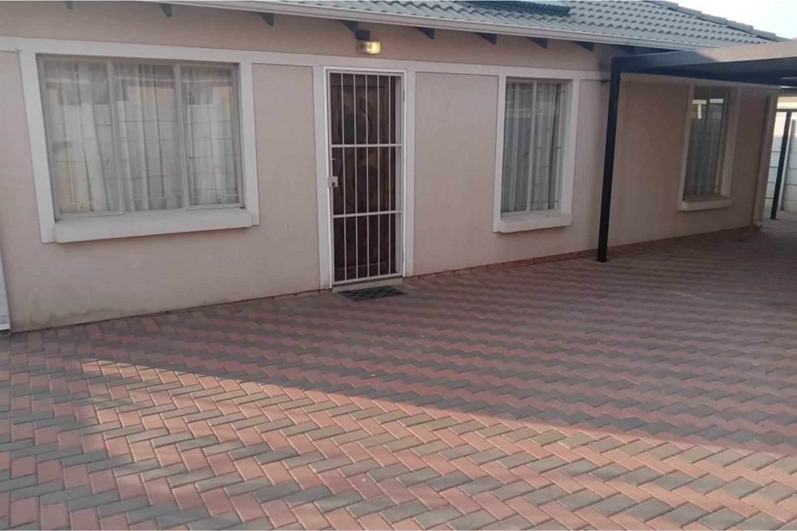 3 Bed House in Leopards Rest Security Estate photo number 29