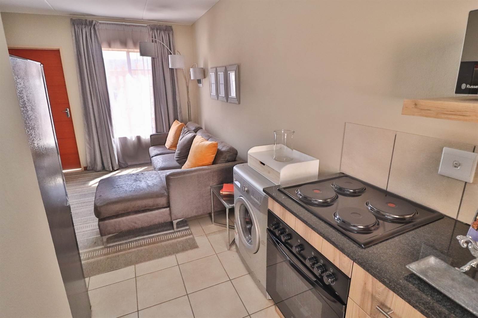 2 Bed House in Mamelodi photo number 13