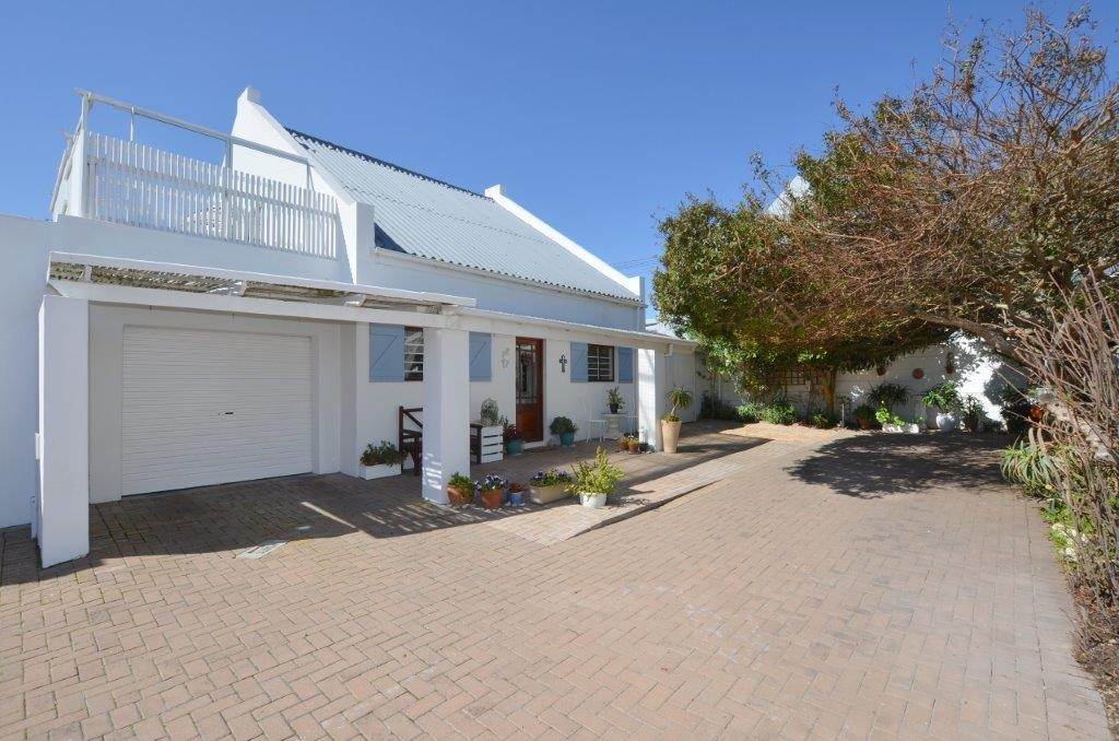 3 Bedroom House 3 Bedroom House