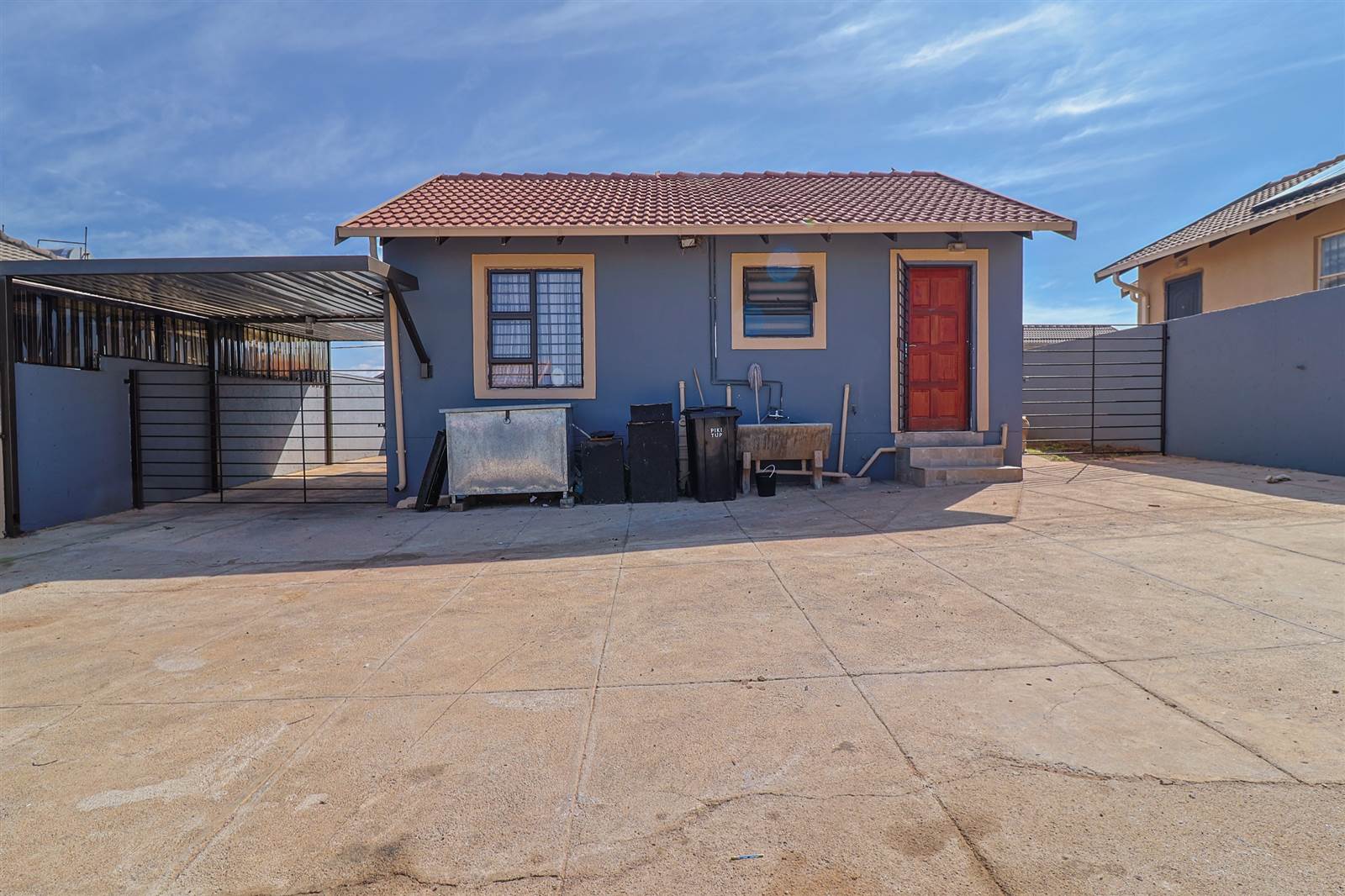 2 Bed House in Lenasia South photo number 17