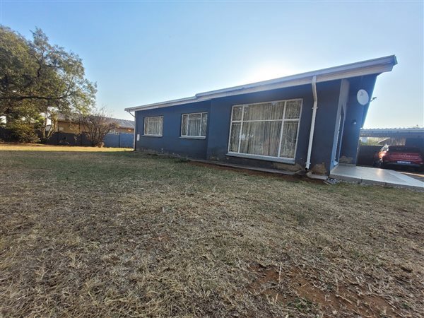 3 Bedroom House 3 Bedroom House