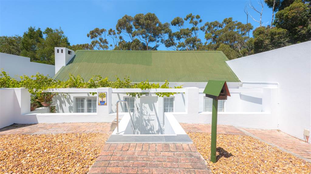 3 Bed House in Bredasdorp photo number 16