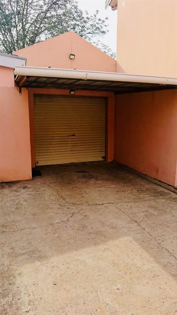 3 Bed Apartment in Vryheid photo number 7