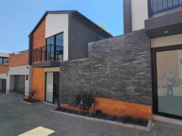 3 Bed Townhouse