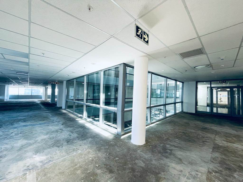 1700  m² Commercial space in Sandown photo number 8