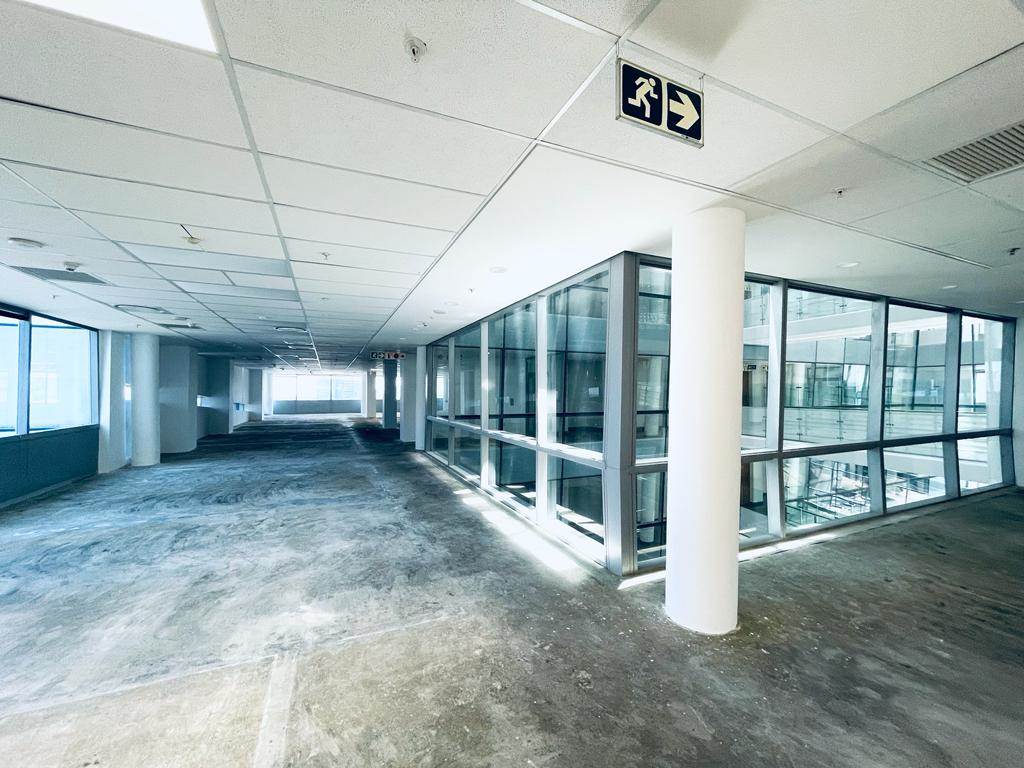 1700  m² Commercial space in Sandown photo number 12