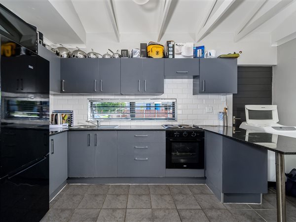 3 Bedroom Simplex 3 Bedroom Simplex
