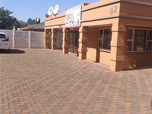 6 Bed House in Vanderbijlpark CW