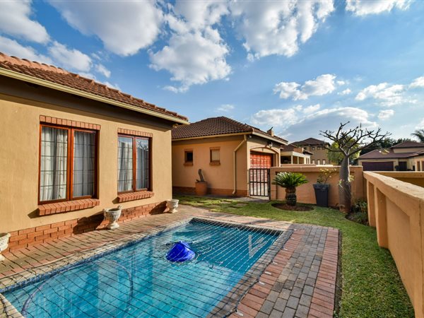 3 Bedroom Townhouse