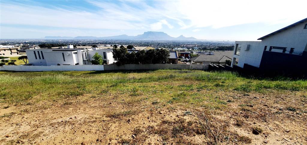 987 m² Land available in Baronetcy Estate photo number 6