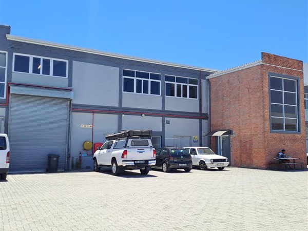 1 432  m² Commercial space