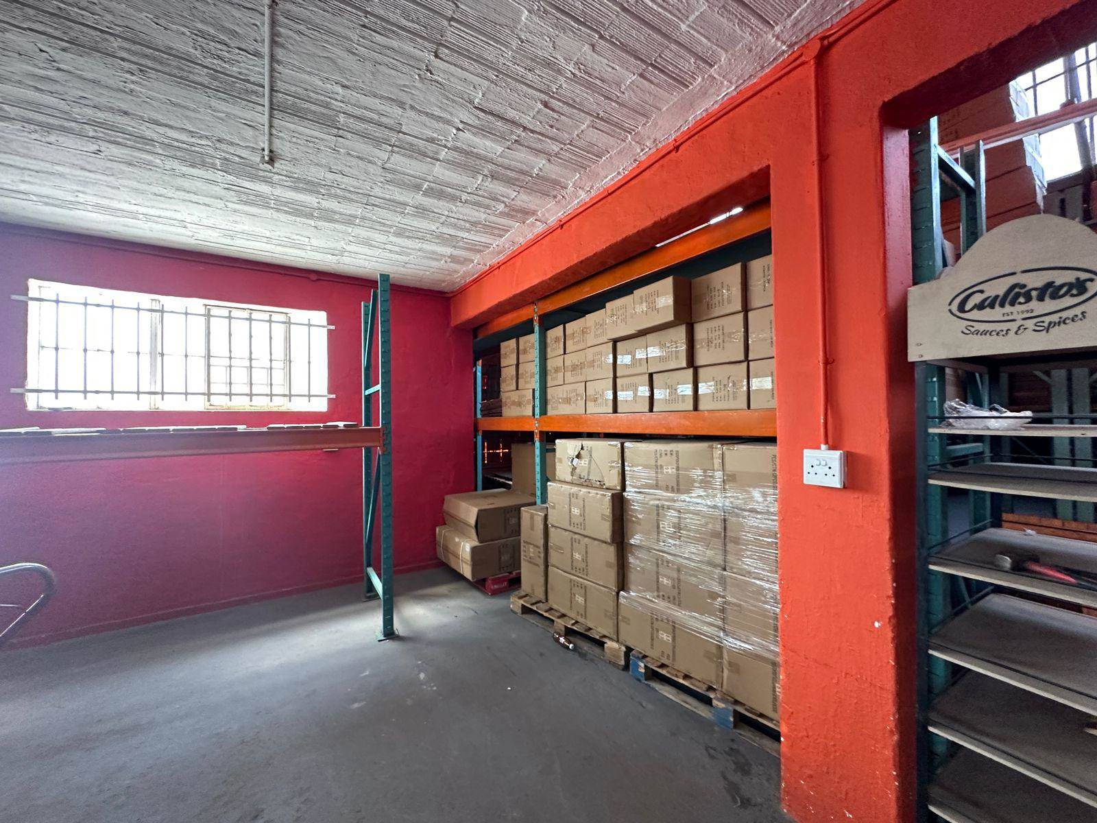 1963  m² Industrial space in Booysens Reserve photo number 11