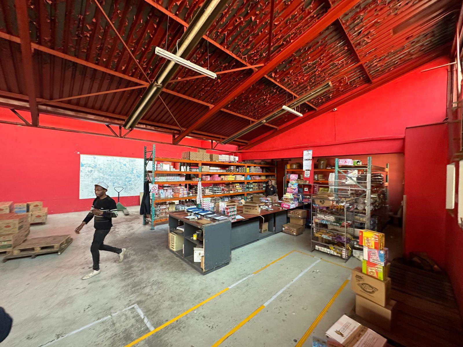 1963  m² Industrial space in Booysens Reserve photo number 18