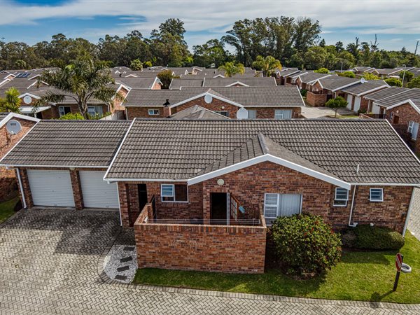 3 Bed Townhouse in Glenroy Park