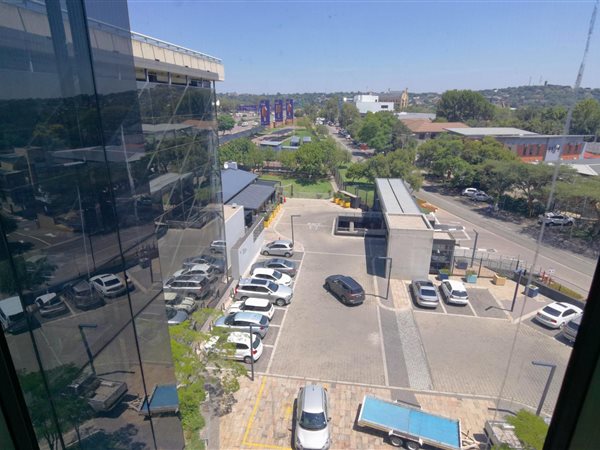 285  m² Commercial space