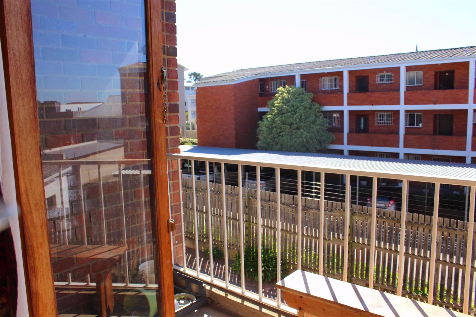 1 Bed Apartment in Grahamstown Central photo number 15