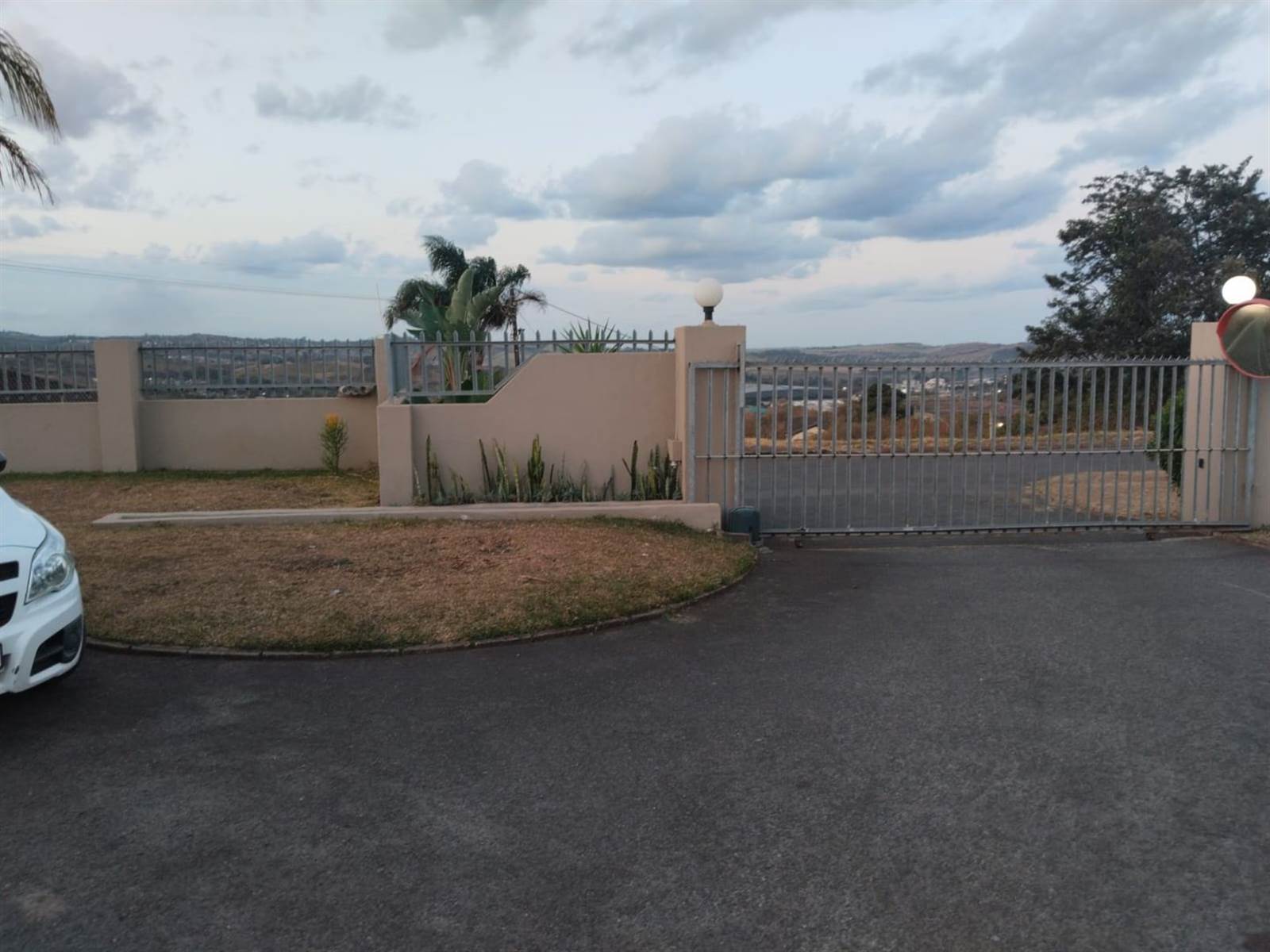 3 Bed Simplex to rent in Everest Heights RR4185553 Private Property