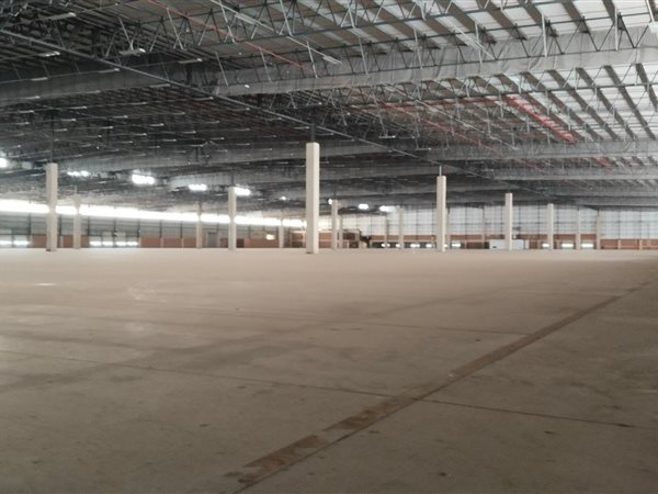 32 355  m² Industrial space