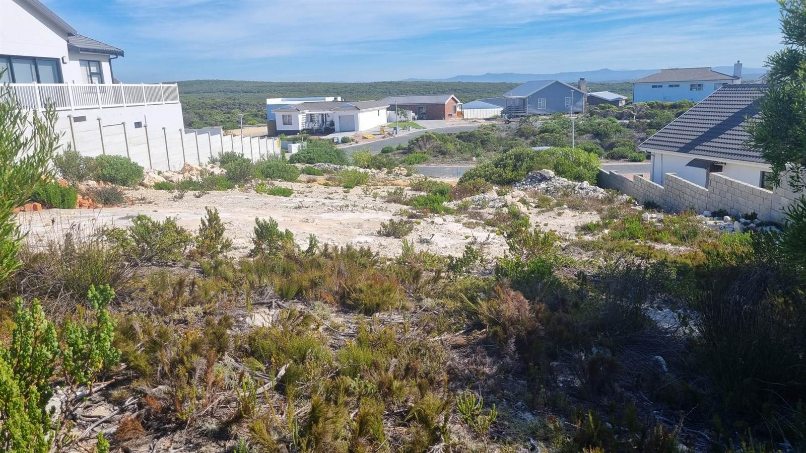 700 m² Land available in Struisbaai photo number 2