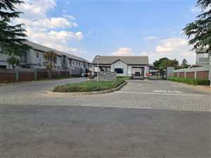 2 Bed Townhouse in Rynfield