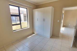 3 Bed Townhouse in Meyerton photo number 9