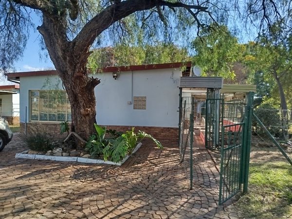 2 Bedroom Garden Cottage 2 Bedroom Garden Cottage