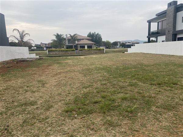 860 m² Land